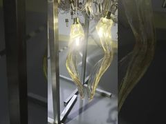 عرض تصميم ثلاثي الألوان بنمط LED مخصص لمصباح معلق لسلالم الفيلات المزدوجة التجريبي