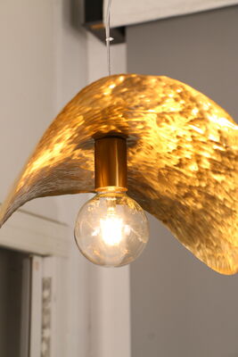 ثريا قبعة بولر فرنسية معدنية كبيرة الحواف مصنوعة يدويًا من المعدن الصلب المتين والأنيق