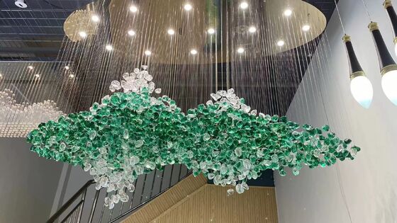 ثريا كريستال ديكورية ريفية في بهو فندق الدرج التركي