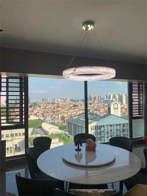 مصباح عصري للطعام